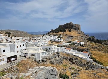greece/rhodes/lindos/attraction/village-of-lindos
