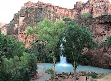 arizona/havasu-falls/attraction/intersection-of-havasu-falls-trail-and-havasu-creek-trail