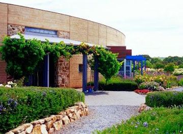 australia/adelaide/attraction/mclaren-vale-and-fleurieu-coast