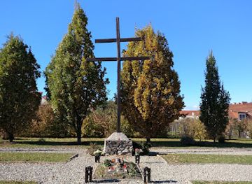 hungary/eger/attraction/emlekpark