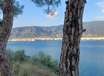 greece/volos/attraction/peukakia