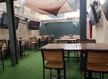 texas/austin/attraction/lavaca-street-bar