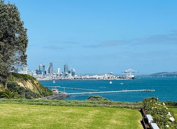 new-zealand/auckland/mission-bay/attraction/michael-joseph-savage-memorial-park