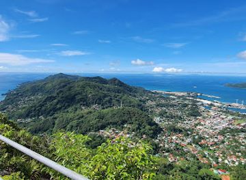 seychelles/victoria/attraction/salazie-trail