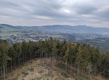 czechia/north-bohemia/attraction/the-emperor-s-stone