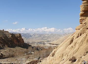 nepal/upper-mustang/attraction/zhong-cave