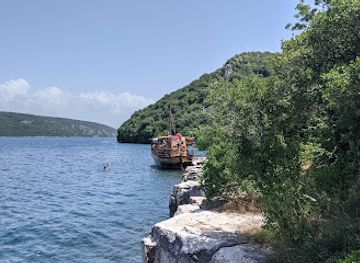 croatia/istria/attraction/plaza-sotokastel