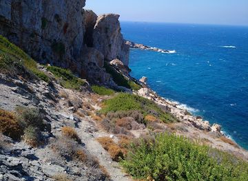 greece/paros/attraction/cave-of-archilochos