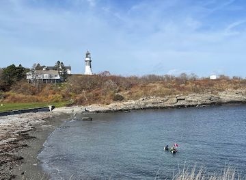 maine/greater-portland-and-casco-bay/attraction/on-the-rocks-at-two-lights
