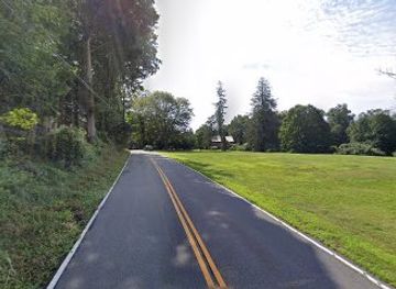 connecticut/gillette-castle-state-park/attraction/friends-of-gillette-castle