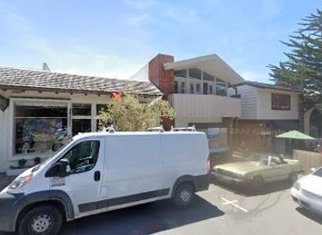 california/carmel-by-the-sea/attraction/carmel-art-tours