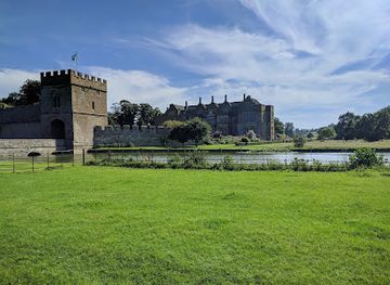 united-kingdom/oxfordshire/attraction/broughton-castle
