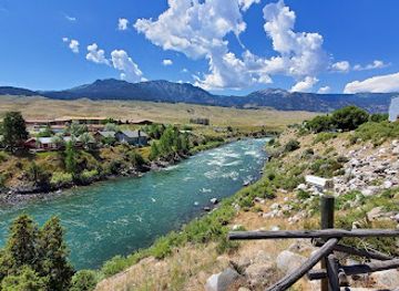 montana/the-yellowstone-valley/attraction/montana-whitewater-rafting-yellowstone-zipline-tours-yellowstone