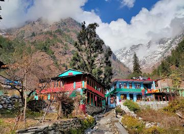 india/himachal-pradesh/attraction/chalal-trek-trail