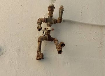 greece/mykonos/platis-gialos/attraction/artistic-street-lamps