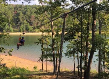oklahoma/beavers-bend-state-park/attraction/rugaru-adventures-ziplining-tour
