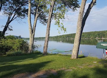 new-jersey/great-swamp-national-wildlife-refuge/attraction/bear-swamp-wildlife-management-area
