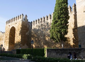 spain/cordoba/attraction/statue-of-averroes