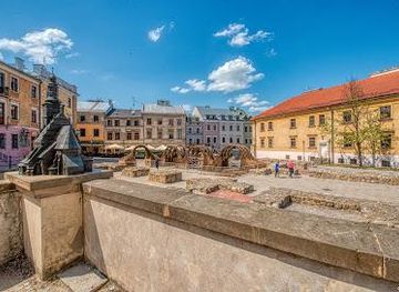 poland/lublin/attraction/plac-po-farze