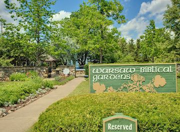 indiana/the-lakes-region/attraction/warsaw-biblical-gardens