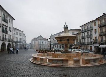 portugal/evora/attraction/centro-historico-de-evora
