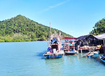 thailand/koh-chang/attraction/salak-khok-fishing-village