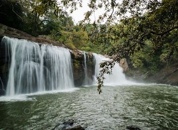 sri-lanka/ampara-district/attraction/kaluwa-watuna-ella