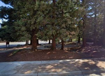 california/martinez/attraction/john-muir-sculpture-martinez-public-art