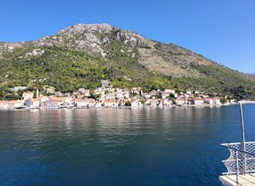 montenegro/perast/attraction/plaza-velemira-kraj-perasta