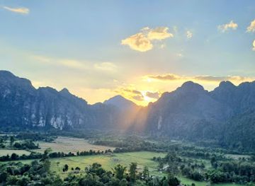 laos/vang-vieng-karst-landscape/attraction/sky-view-lover