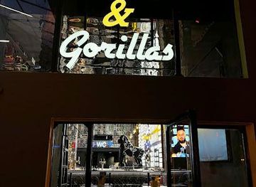 poland/krakow/attraction/chicas-gorillas-krakow