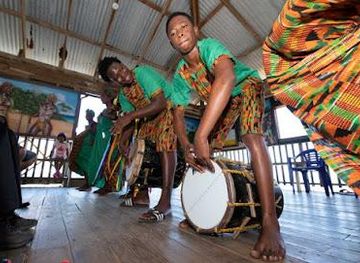 honduras/roatan/attraction/garifuna-cultural-center