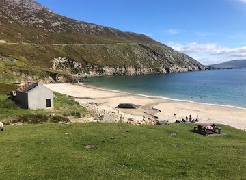 ireland/achill-island/attraction/wild-atlantic-way-signature-discovery-point-keem-bay