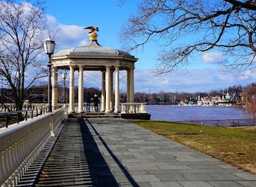 pennsylvania/philadelphia/fairmount/attraction/azalea-garden