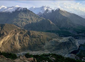 pakistan/gilgit/attraction/duiker-hill