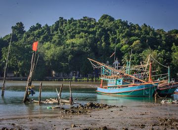 thailand/chumphon/attraction/tham-yai-ai