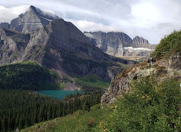 montana/glacier-national-park/attraction/grinnell-glacier-trailhead