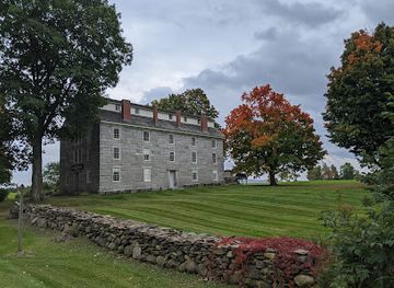vermont/molly-falls-state-park/attraction/old-stone-house-museum-historic-village