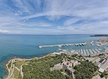 france/nice/attraction/port-vauban-antibes