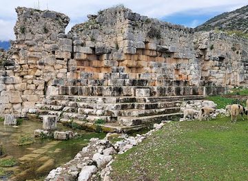 turkiye/lycia/attraction/lmyra-antic-theatre