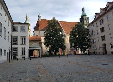 austria/graz/st-leonhard/attraction/grazer-burg