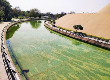 india/gujarat/attraction/dandi-kutir-salt-mount-museum