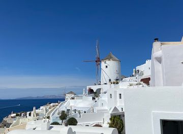 greece/santorini/oia/attraction/dio-myloi-oias