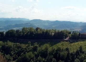 italy/emilia-romagna/attraction/devotional-portico-of-st-luke