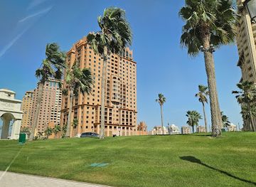 qatar/doha/the-pearl-qatar/attraction/the-pearl-clock