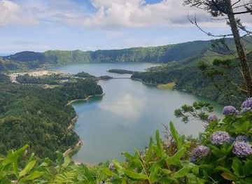portugal/azores/attraction/sete-cidades