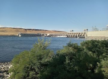 oregon/umatilla-county/attraction/mcnary-lock-dam