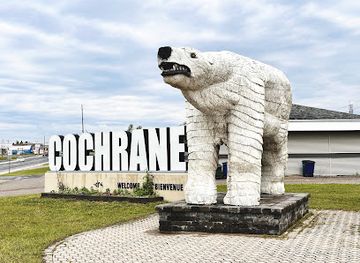 canada/northern-ontario/attraction/chimo-the-polar-bear
