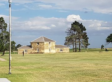 kansas/marais-des-cygnes/attraction/fort-hays-state-historic-site