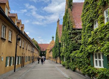 germany/swabia/attraction/fuggerei-brunnen